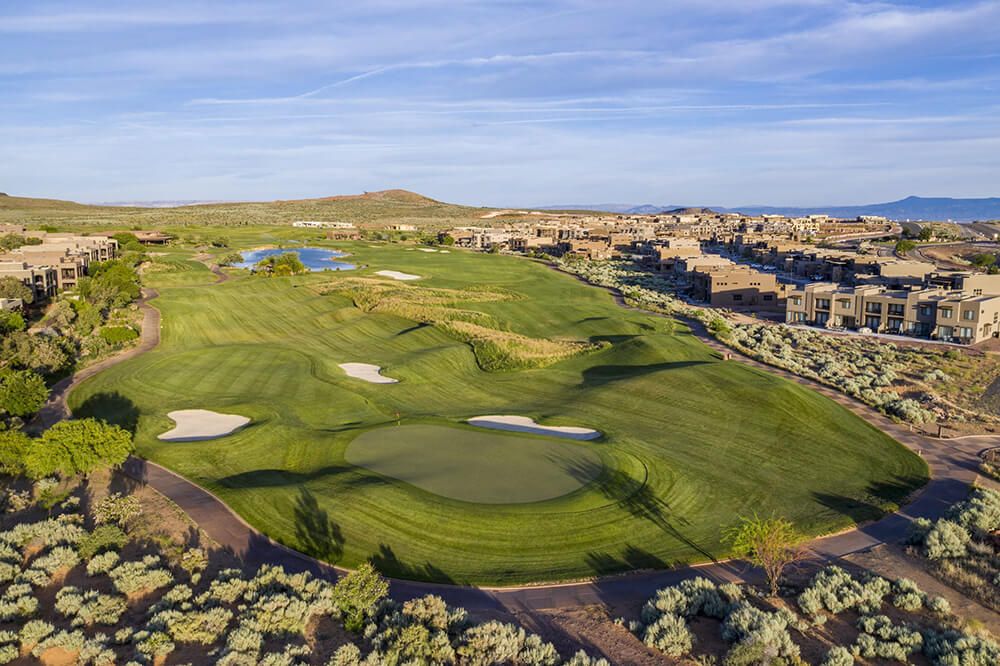 The Ledges volcanic rock fairway